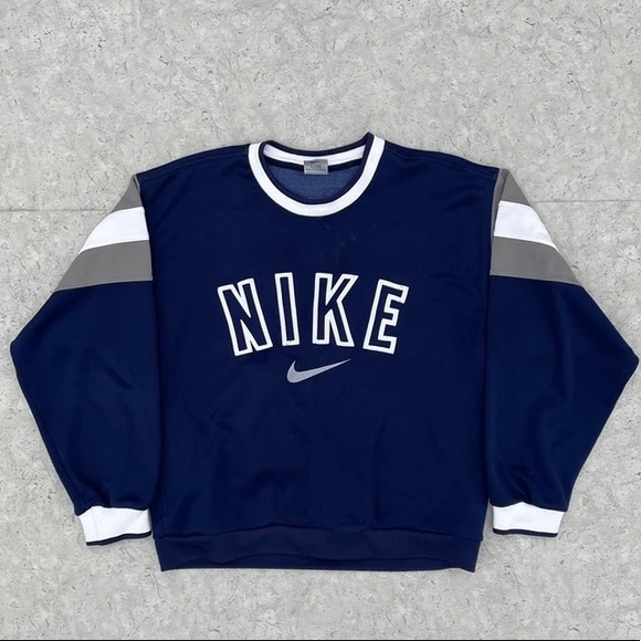 Vintage Nike embroidered crewneck blue navy - Picture 1 of 5